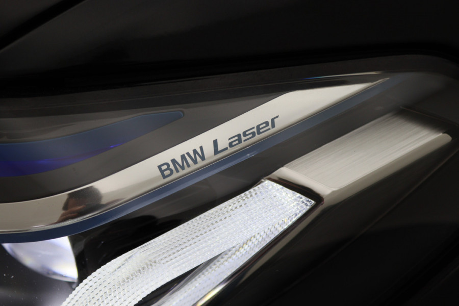 BMW 5 Serie Touring 530e xDrive High Executive M-Sport Leer, Laser, ACC, 360° Camera, H&K, Panoramadak, Head-up, Trekhaak, 18''