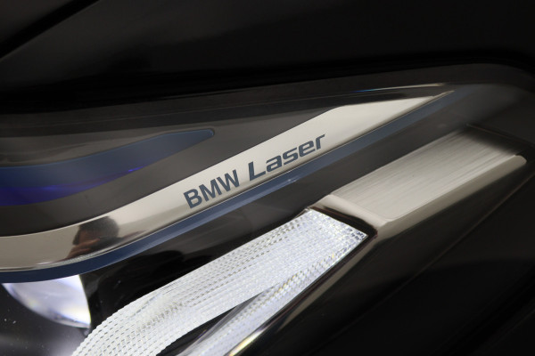 BMW 5 Serie Touring 530e xDrive High Executive M-Sport Leer, Laser, ACC, 360° Camera, H&K, Panoramadak, Head-up, Trekhaak, 18''