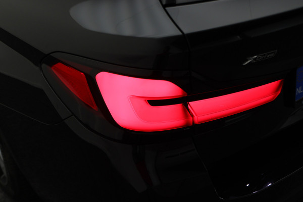 BMW 5 Serie Touring 530e xDrive High Executive M-Sport Leer, Laser, ACC, 360° Camera, H&K, Panoramadak, Head-up, Trekhaak, 18''