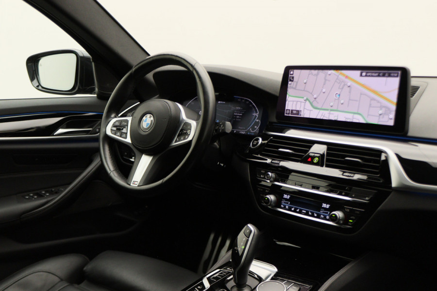 BMW 5 Serie Touring 530e xDrive High Executive M-Sport Leer, Laser, ACC, 360° Camera, H&K, Panoramadak, Head-up, Trekhaak, 18''