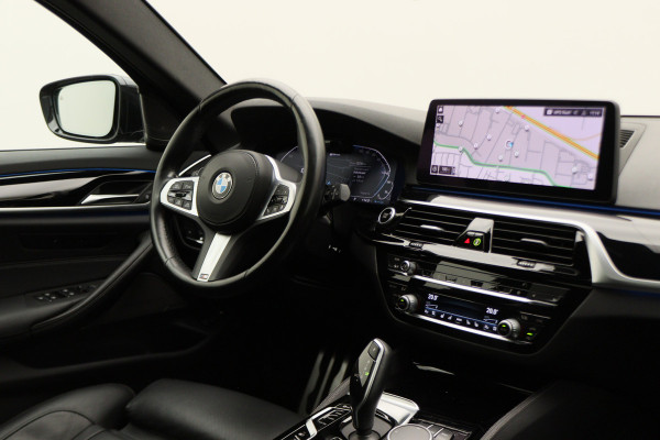 BMW 5 Serie Touring 530e xDrive High Executive M-Sport Leer, Laser, ACC, 360° Camera, H&K, Panoramadak, Head-up, Trekhaak, 18''