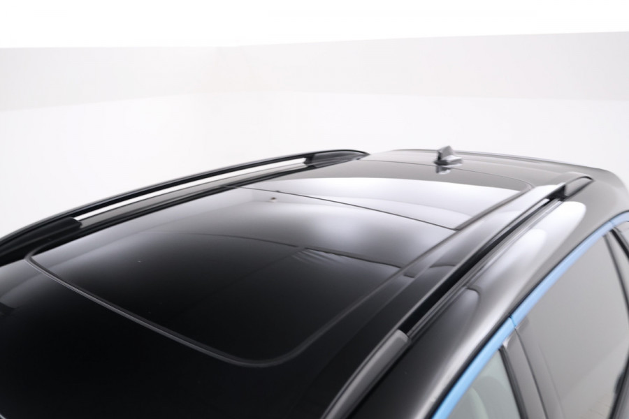 Lynk & Co 01 1.5 360 Camera, Panorama dak, Apple carplay Lynk & Co 01 1.5 360 Camera, Panorama dak, Apple carplay