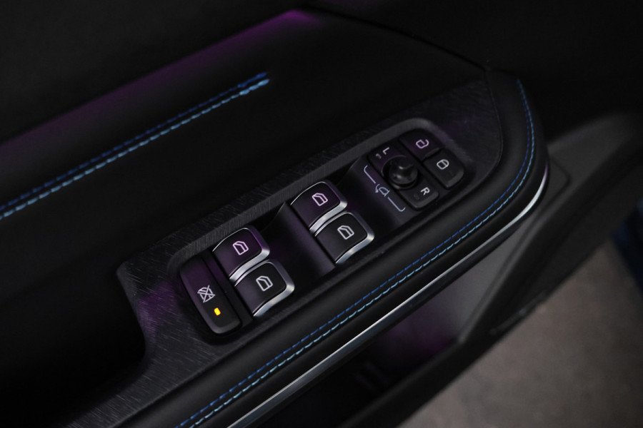 Lynk & Co 01 1.5 360 Camera, Panorama dak, Apple carplay Lynk & Co 01 1.5 360 Camera, Panorama dak, Apple carplay