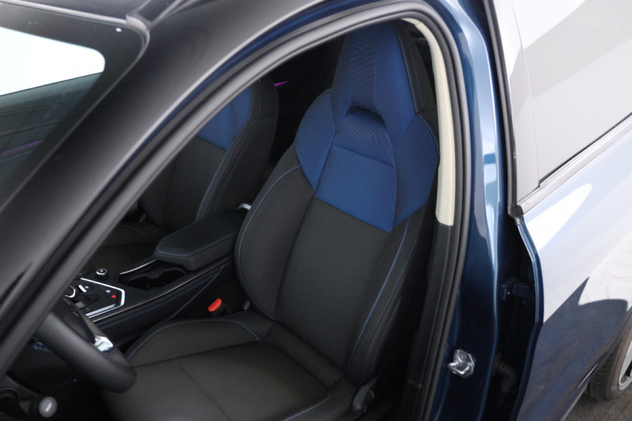 Lynk & Co 01 1.5 360 Camera, Panorama dak, Apple carplay Lynk & Co 01 1.5 360 Camera, Panorama dak, Apple carplay