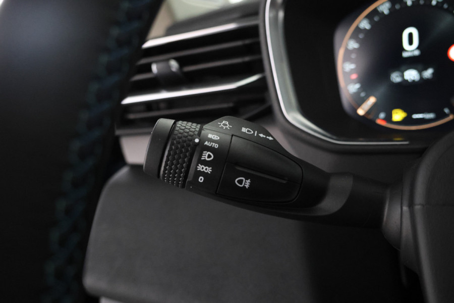 Lynk & Co 01 1.5 360 Camera, Panorama dak, Apple carplay Lynk & Co 01 1.5 360 Camera, Panorama dak, Apple carplay