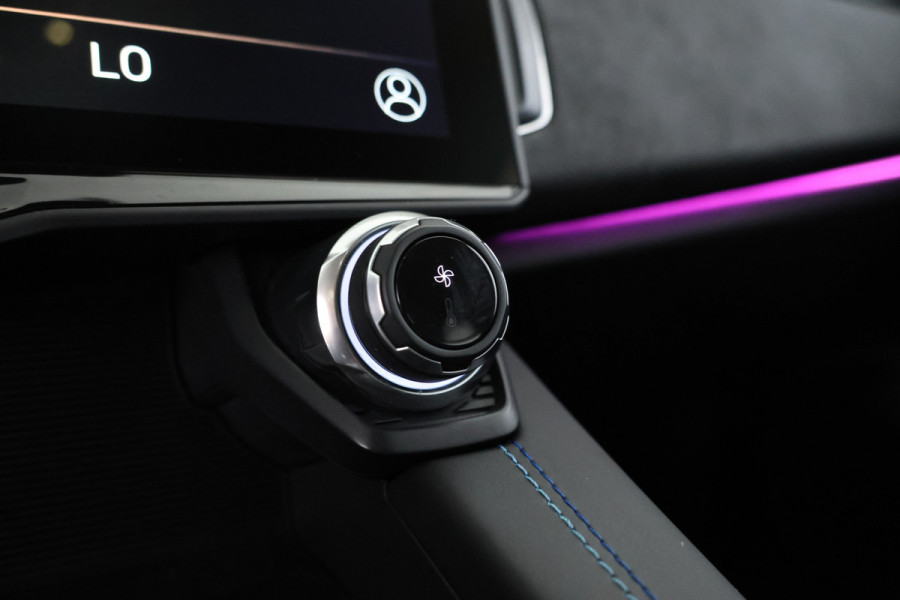 Lynk & Co 01 1.5 360 Camera, Panorama dak, Apple carplay Lynk & Co 01 1.5 360 Camera, Panorama dak, Apple carplay