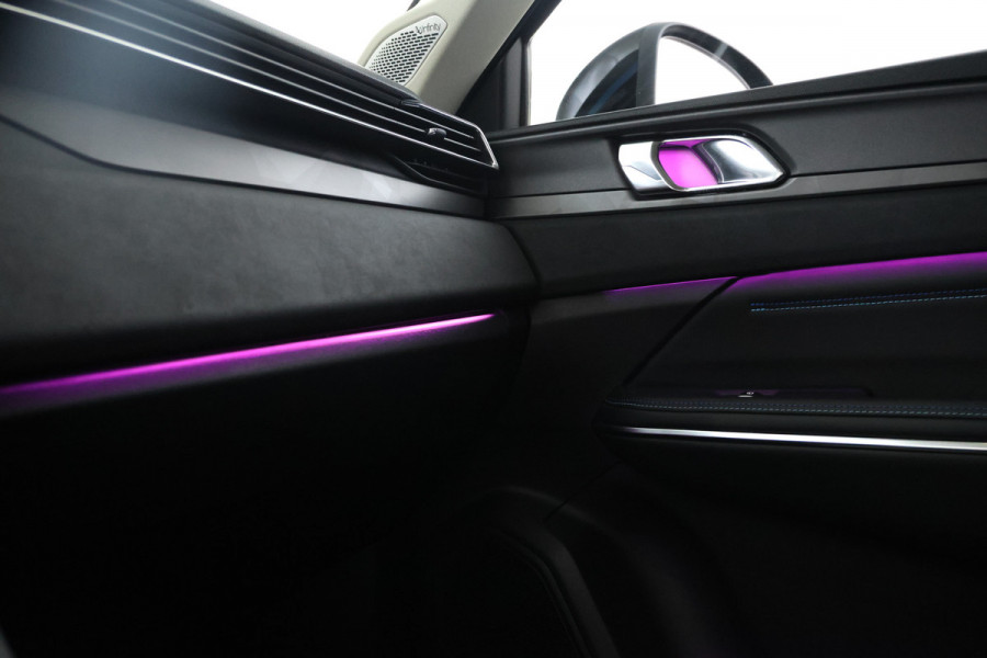 Lynk & Co 01 1.5 360 Camera, Panorama dak, Apple carplay Lynk & Co 01 1.5 360 Camera, Panorama dak, Apple carplay