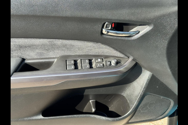 Suzuki Vitara 1.5 Hybrid Style Automaat Adaptive cruise Climate control Full LED Panoramadak Achteruitrijcamera Apple / Android