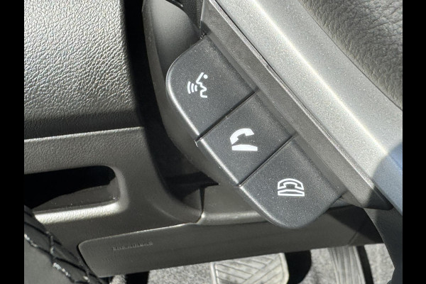 Suzuki Vitara 1.5 Hybrid Style Automaat Adaptive cruise Climate control Full LED Panoramadak Achteruitrijcamera Apple / Android