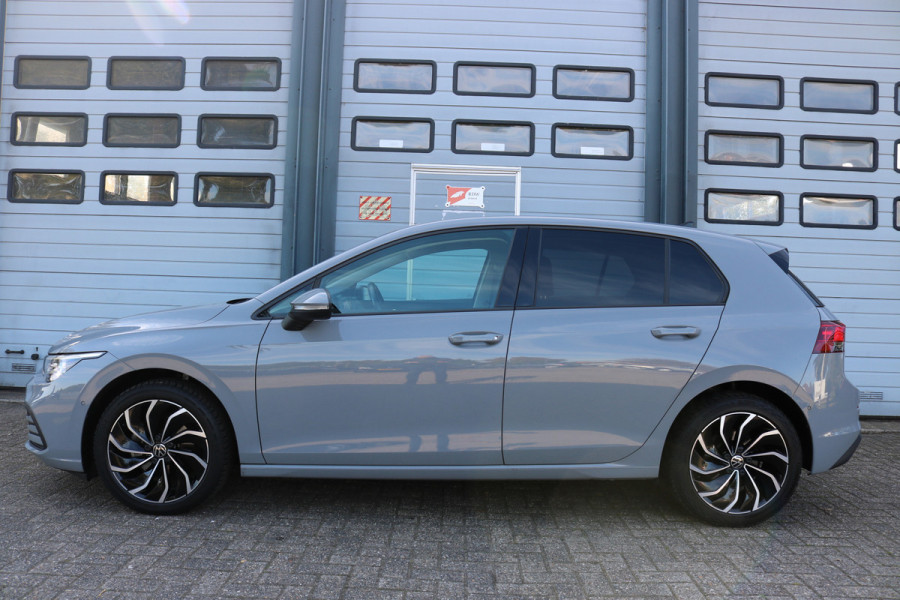 Volkswagen Golf 1.5 TSI Life Business Xenon Virtuel cockpit Sportzetels Camera Led Bj:2020