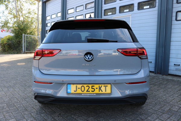 Volkswagen Golf 1.5 TSI Life Business Xenon Virtuel cockpit Sportzetels Camera Led Bj:2020