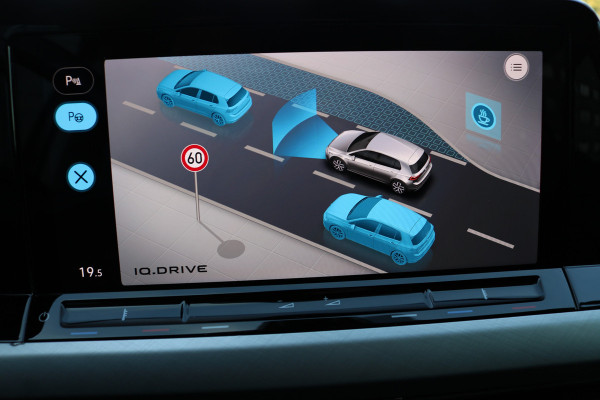 Volkswagen Golf 1.5 TSI Life Business Xenon Virtuel cockpit Sportzetels Camera Led Bj:2020