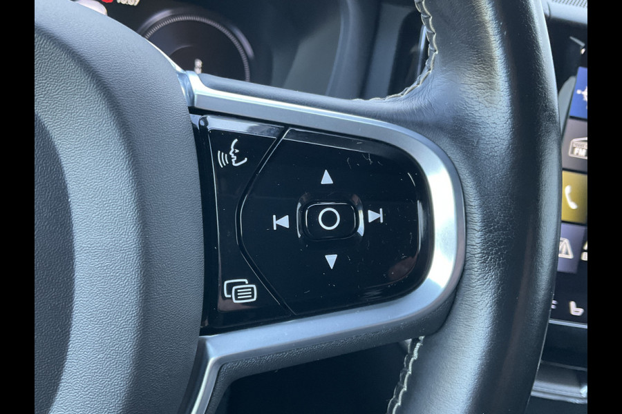 Volvo XC60 2.0 Recharge T6 AWD R-Design HUD HK Pano.dak BLIS Vol opties Inscription PHEV Plug-in