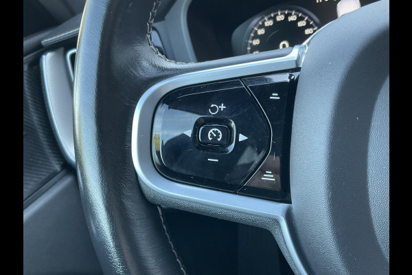 Volvo XC60 2.0 Recharge T6 AWD R-Design HUD HK Pano.dak BLIS Vol opties Inscription PHEV Plug-in