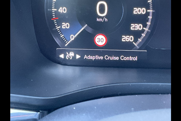 Volvo XC60 2.0 Recharge T6 AWD R-Design HUD HK Pano.dak BLIS Vol opties Inscription PHEV Plug-in