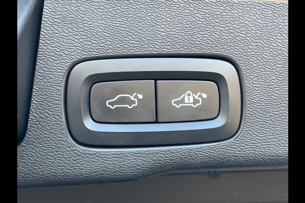 Volvo XC60 2.0 Recharge T6 AWD R-Design HUD HK Pano.dak BLIS Vol opties Inscription PHEV Plug-in
