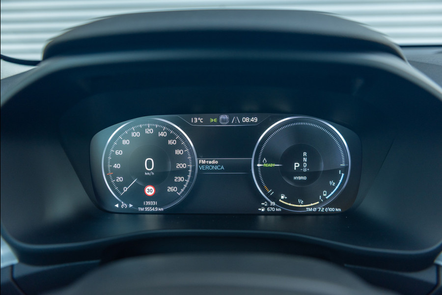 Volvo XC40 T4 Aut. Plug-In Hybrid Inscription Leder Panoramadak 211pk