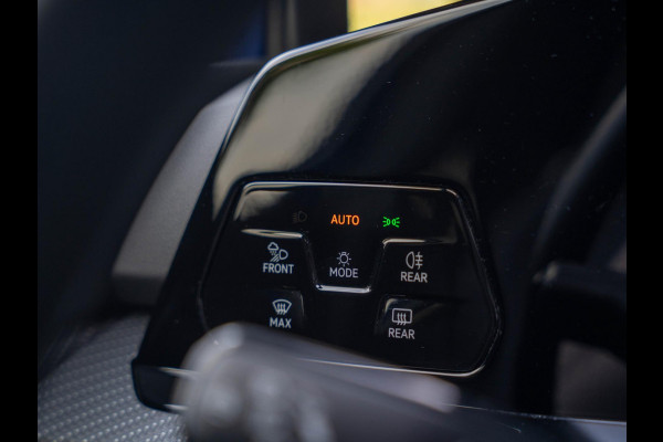 Volkswagen Golf 2.0 TSI R-line / 190pk! / Pano / IQ / Black style / H&K / Keyless / 5jr garantie / Stoel+Stuurverwarming / DAB+