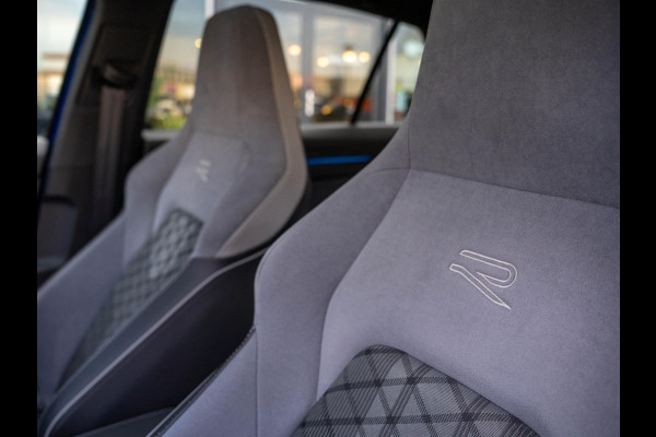 Volkswagen Golf 2.0 TSI R-line / 190pk! / Pano / IQ / Black style / H&K / Keyless / 5jr garantie / Stoel+Stuurverwarming / DAB+
