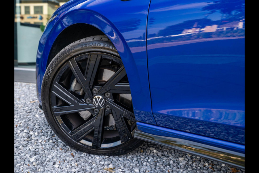 Volkswagen Golf 2.0 TSI R-line / 190pk! / Pano / IQ / Black style / H&K / Keyless / 5jr garantie / Stoel+Stuurverwarming / DAB+