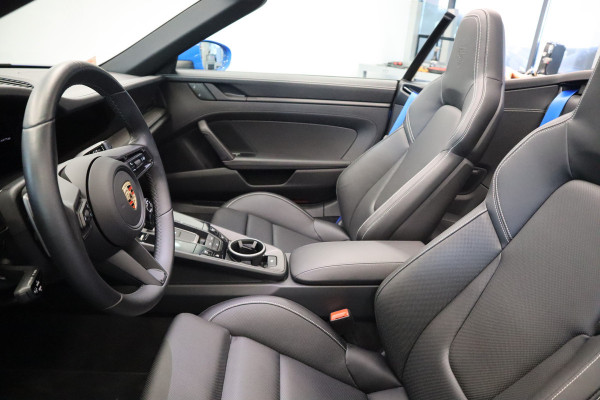Porsche 911 Cabrio 3.0 Carrera 4 GTS Sport Chrono X- Sight NL Auto 480PK! Shark blue Dealer onderhouden