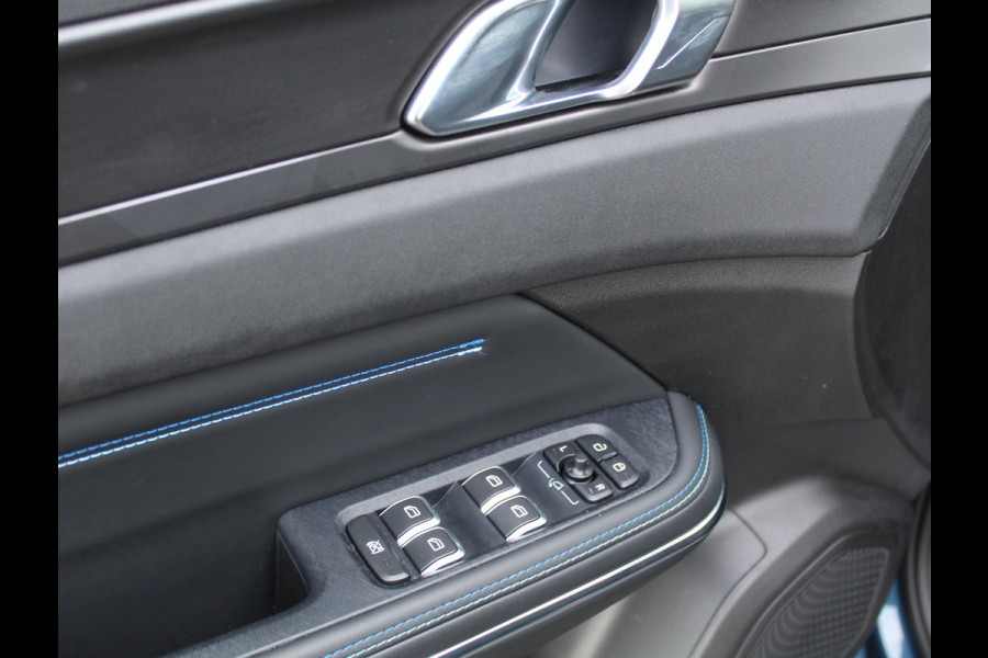 Lynk & Co 01 1.5 6X OP VOORRAAD V.A. 50.000 KM | CARPLAY | 360CAMERA | DAB | PANODAK | LED | STOELVERW | ADAPCRUISE | WIFI