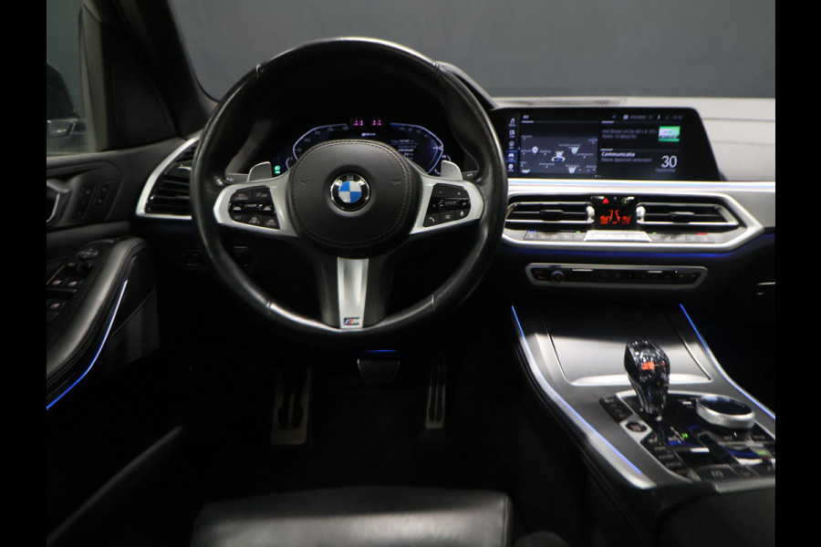 BMW X5 xDrive45e High Executive M Sport [SCHUIFKANTELDAK, TREKHAAK INKLAPBAAR, APPLE CARPLAY, ANDROID, MEMORY SEATS, 360 CAMERA, HEAD-UP, VOL LEDER, STOELVERKOELING, STOELVERWARMING, NIEUWSTAAT]