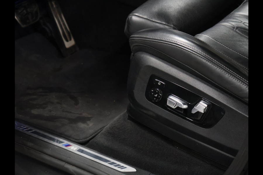 BMW X5 xDrive45e High Executive M Sport [SCHUIFKANTELDAK, TREKHAAK INKLAPBAAR, APPLE CARPLAY, ANDROID, MEMORY SEATS, 360 CAMERA, HEAD-UP, VOL LEDER, STOELVERKOELING, STOELVERWARMING, NIEUWSTAAT]