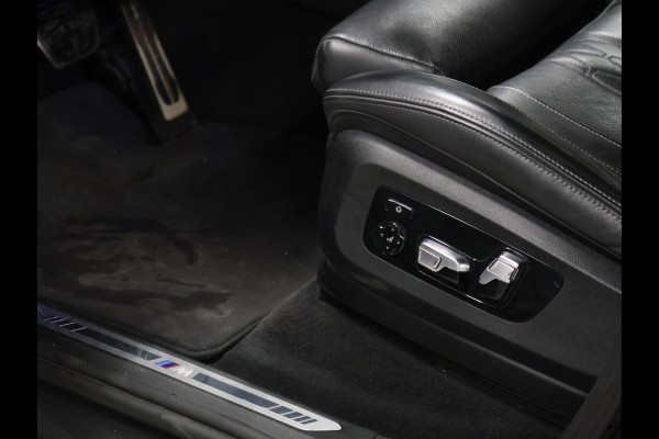 BMW X5 xDrive45e High Executive M Sport [SCHUIFKANTELDAK, TREKHAAK INKLAPBAAR, APPLE CARPLAY, ANDROID, MEMORY SEATS, 360 CAMERA, HEAD-UP, VOL LEDER, STOELVERKOELING, STOELVERWARMING, NIEUWSTAAT]