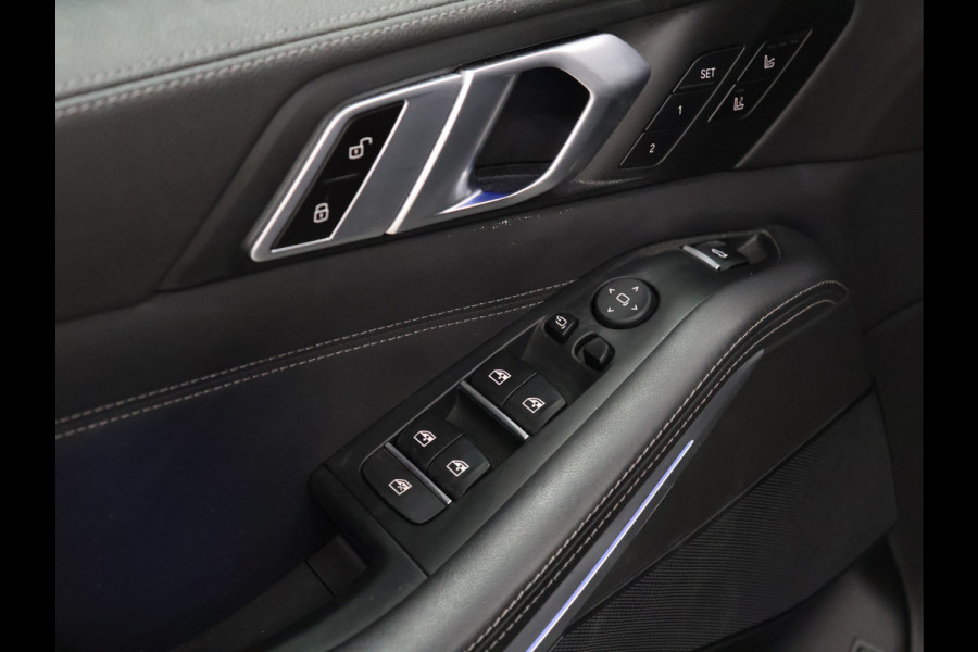BMW X5 xDrive45e High Executive M Sport [SCHUIFKANTELDAK, TREKHAAK INKLAPBAAR, APPLE CARPLAY, ANDROID, MEMORY SEATS, 360 CAMERA, HEAD-UP, VOL LEDER, STOELVERKOELING, STOELVERWARMING, NIEUWSTAAT]