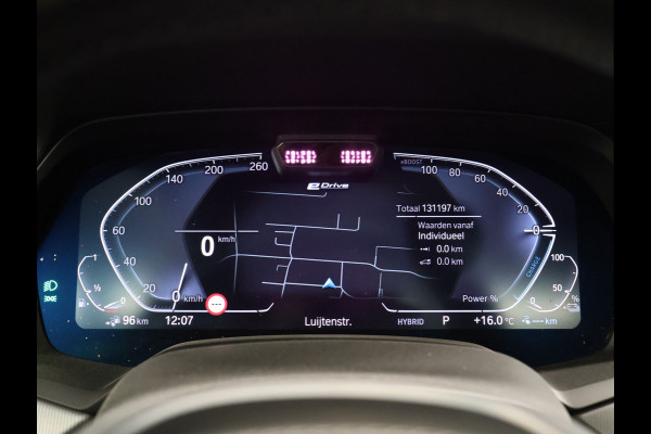 BMW X5 xDrive45e High Executive M Sport [SCHUIFKANTELDAK, TREKHAAK INKLAPBAAR, APPLE CARPLAY, ANDROID, MEMORY SEATS, 360 CAMERA, HEAD-UP, VOL LEDER, STOELVERKOELING, STOELVERWARMING, NIEUWSTAAT]