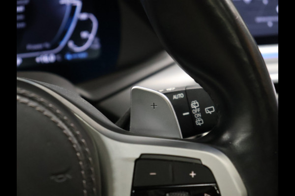 BMW X5 xDrive45e High Executive M Sport [SCHUIFKANTELDAK, TREKHAAK INKLAPBAAR, APPLE CARPLAY, ANDROID, MEMORY SEATS, 360 CAMERA, HEAD-UP, VOL LEDER, STOELVERKOELING, STOELVERWARMING, NIEUWSTAAT]
