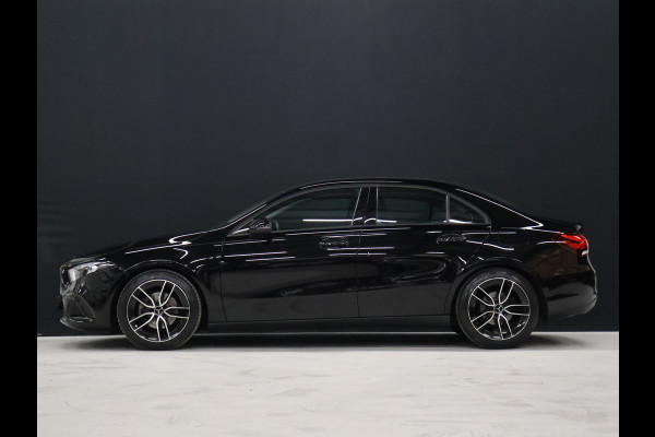 Mercedes-Benz A-Klasse 180 Luxury Line [CAMERA, STOELVERWARMING, PDC V+A, BLUETOOTH, CLIMATE CONTROL, CRUISE CONTROL, NIEUWSTAAT]