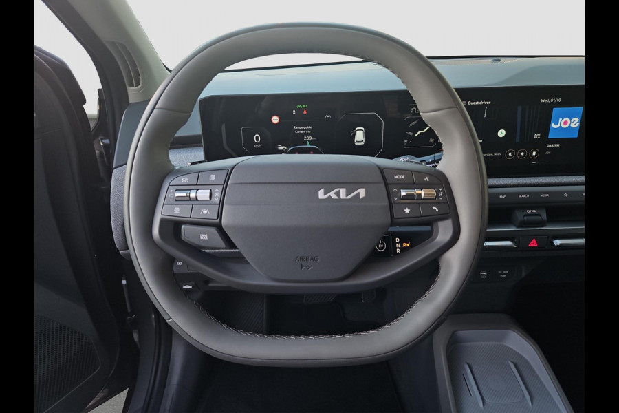 Kia EV3 Plus 58.3 kWh | All-Season Banden | 19-Inch Velgen | Adapt. Cruise | Stoel- en Stuurverwarming | Draadloos Carplay/Android Auto |