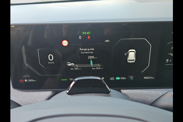 Kia EV3 Plus 58.3 kWh | All-Season Banden | 19-Inch Velgen | Adapt. Cruise | Stoel- en Stuurverwarming | Draadloos Carplay/Android Auto |