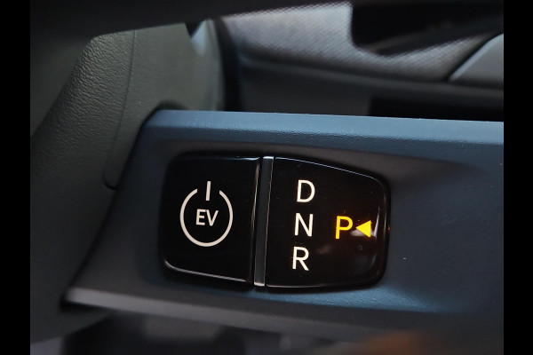 Kia EV3 Plus 58.3 kWh | All-Season Banden | 19-Inch Velgen | Adapt. Cruise | Stoel- en Stuurverwarming | Draadloos Carplay/Android Auto |