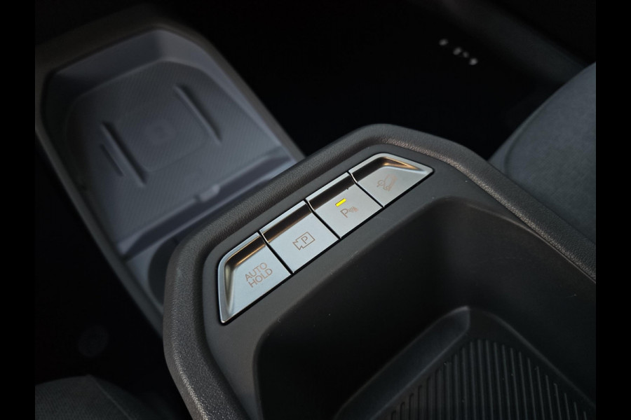 Kia EV3 Plus 58.3 kWh | All-Season Banden | 19-Inch Velgen | Adapt. Cruise | Stoel- en Stuurverwarming | Draadloos Carplay/Android Auto |