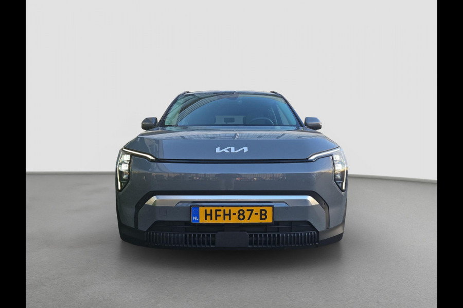 Kia EV3 Plus 58.3 kWh | All-Season Banden | 19-Inch Velgen | Adapt. Cruise | Stoel- en Stuurverwarming | Draadloos Carplay/Android Auto |