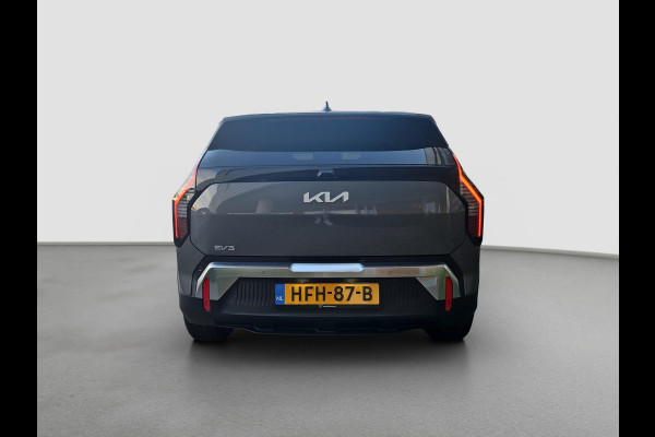 Kia EV3 Plus 58.3 kWh | All-Season Banden | 19-Inch Velgen | Adapt. Cruise | Stoel- en Stuurverwarming | Draadloos Carplay/Android Auto |