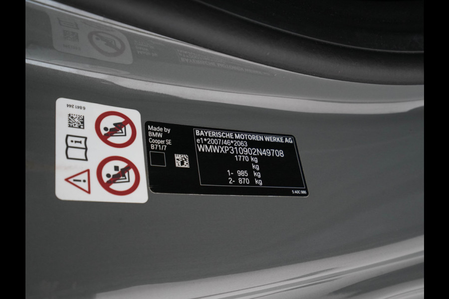 MINI Mini Electric Essential 33 kWh [3-Fase] (INCL-BTW) *FULL-LED | DIGI-COCKPIT | LEATHER-FABRIC | CAMERA | KEYLESS | HEATED-SPORTSEATS | NAVI-FULLMAP | AMBIENT-LIGHT | DAB | CRUISE | CCS-FASTLOADER | 17"ALU*