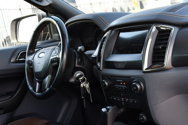 Ford Ranger 3.2 TDCi Wildtrak Supercab Camera, Adaptieve Cruise, 3500kg Trekhaak, Carplay, Automaat, 4x4, Multimedia, Uniek!