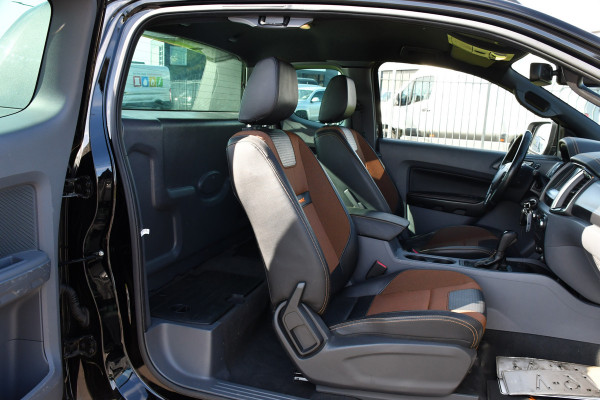 Ford Ranger 3.2 TDCi Wildtrak Supercab Camera, Adaptieve Cruise, 3500kg Trekhaak, Carplay, Automaat, 4x4, Multimedia, Uniek!