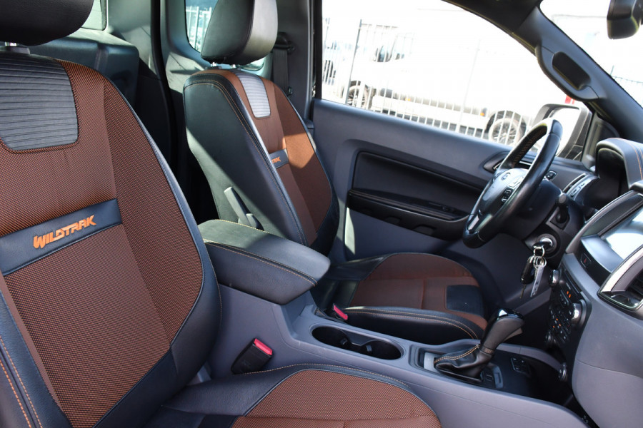 Ford Ranger 3.2 TDCi Wildtrak Supercab Camera, Adaptieve Cruise, 3500kg Trekhaak, Carplay, Automaat, 4x4, Multimedia, Uniek!