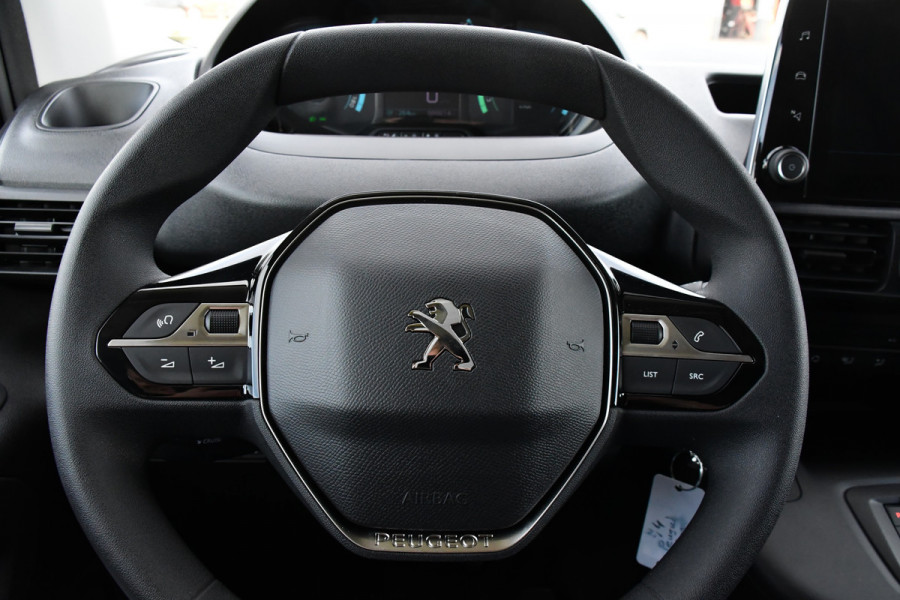 Peugeot e-Partner 136 L1 50 kWh Black Edition Camera, Cruise, Carplay, Stoelverwarming, 136pk, Multimedia, BOM VOL!