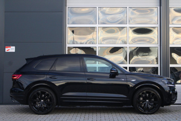 Volkswagen Touareg 3.0 TSi 4MOTION R 462pk eHybrid | Pano | Elek. trekhaak | HUD| Luchtvering