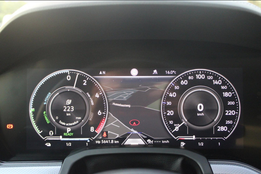 Volkswagen Touareg 3.0 TSi 4MOTION R 462pk eHybrid | Pano | Elek. trekhaak | HUD| Luchtvering