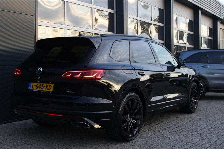 Volkswagen Touareg 3.0 TSi 4MOTION R 462pk eHybrid | Pano | Elek. trekhaak | HUD| Luchtvering