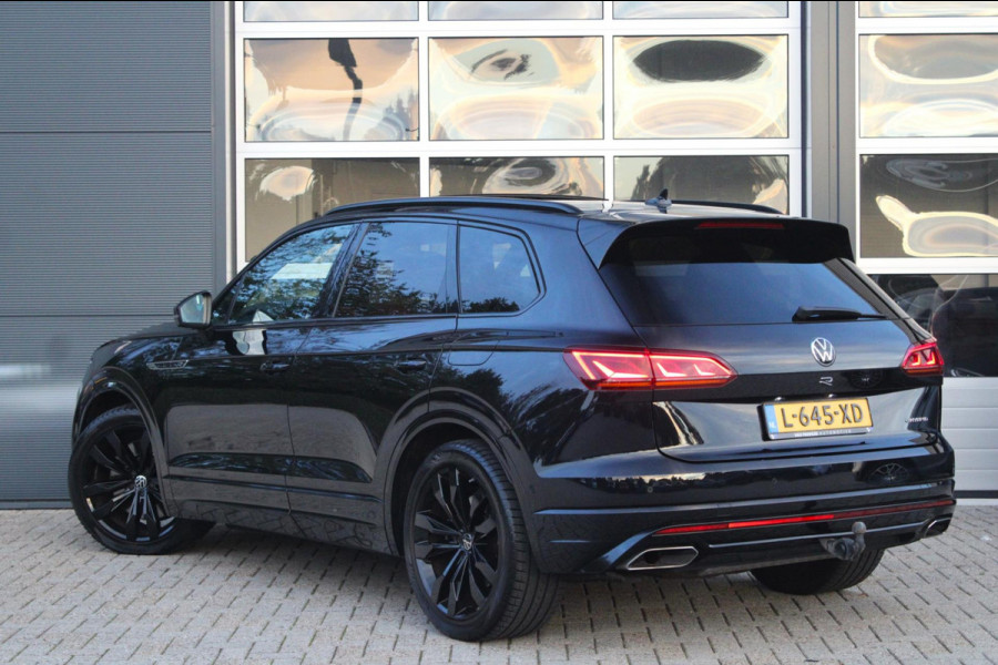 Volkswagen Touareg 3.0 TSi 4MOTION R 462pk eHybrid | Pano | Elek. trekhaak | HUD| Luchtvering