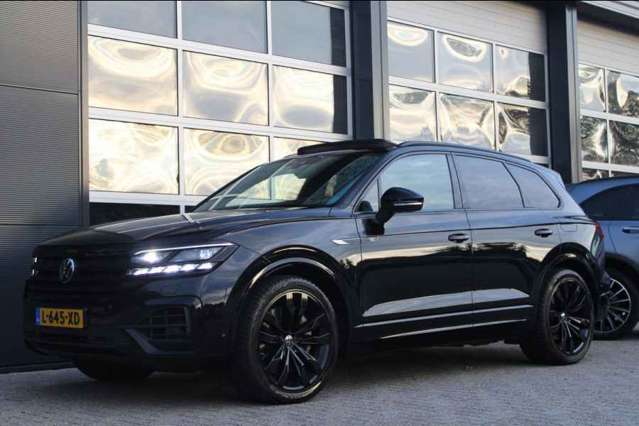 Volkswagen Touareg 3.0 TSi 4MOTION R 462pk eHybrid | Pano | Elek. trekhaak | HUD| Luchtvering