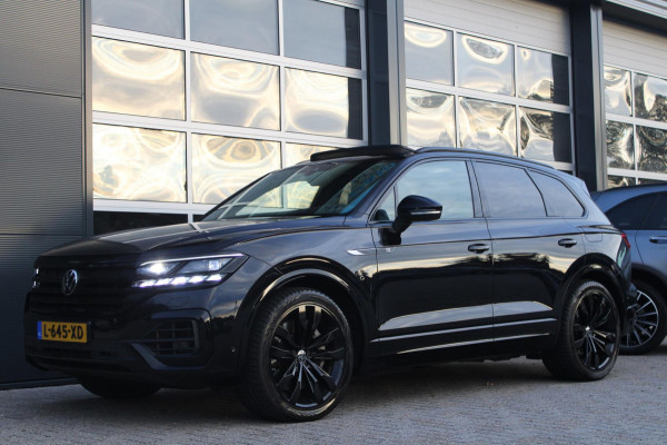 Volkswagen Touareg 3.0 TSi 4MOTION R 462pk eHybrid | Pano | Elek. trekhaak | HUD| Luchtvering